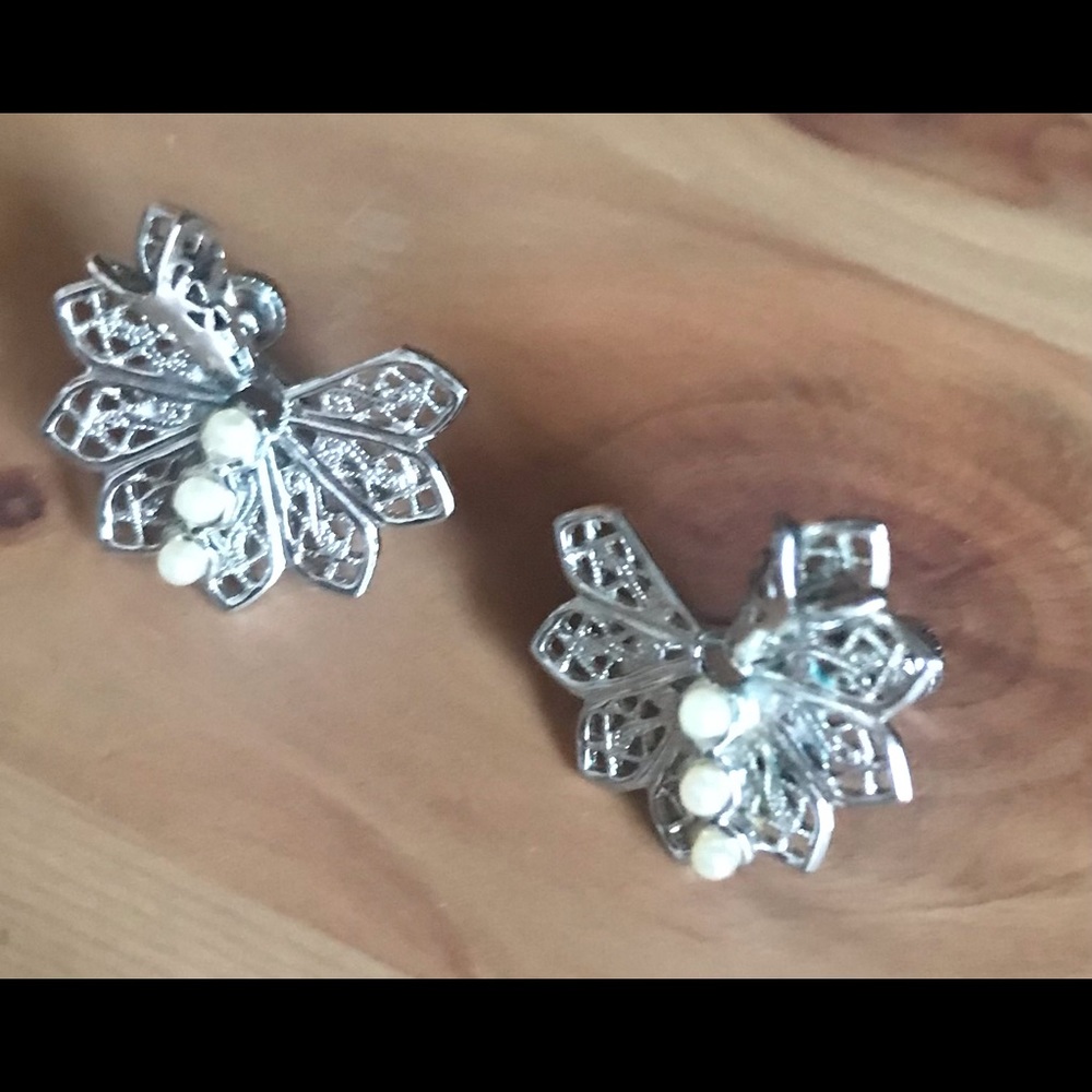 Vintage Earrings - Picture 2 of 5
